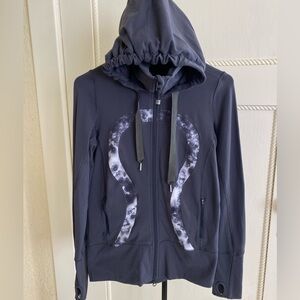 Lululemon stride‎ jacket in charcoal grey size 6